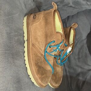 UGG women’s Tan Chukka Boots with Blue Laces